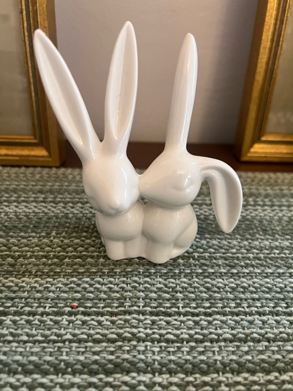 Francesca’s Bunny ring holder Figurine NWT